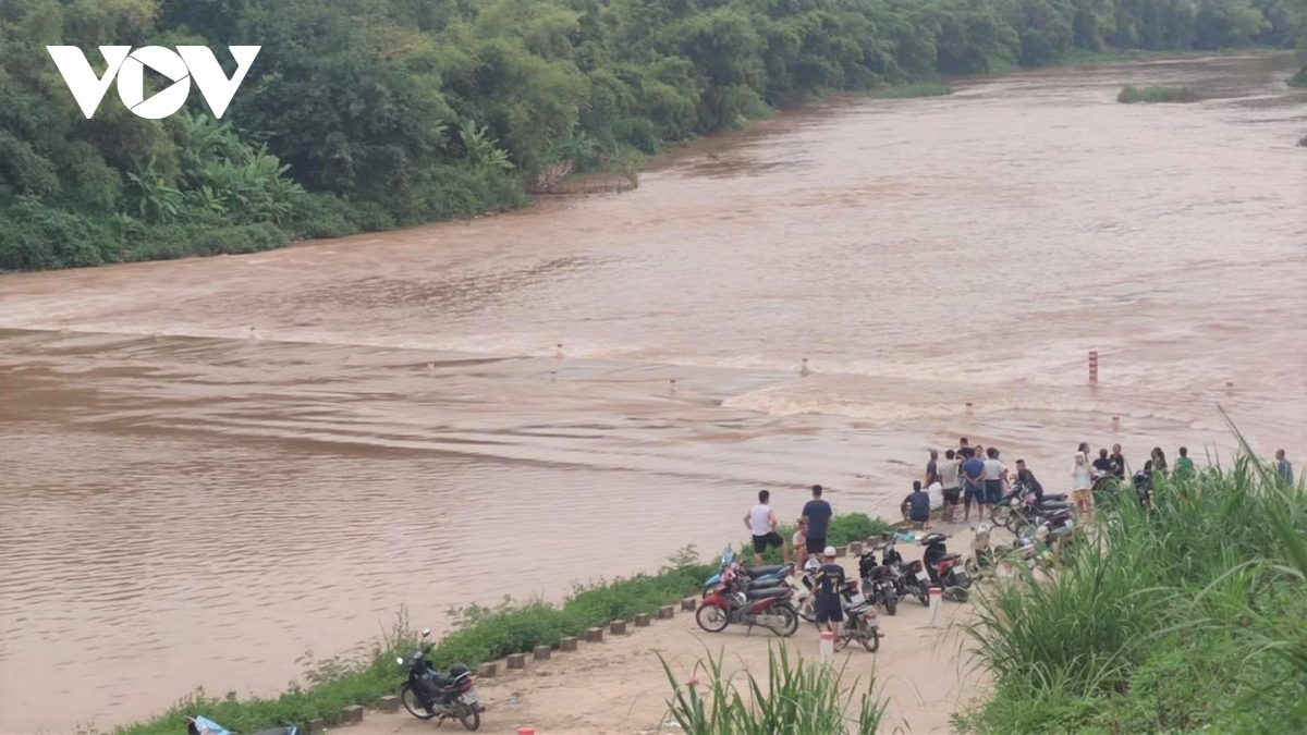 Đi bộ qua ngầm, nam sinh bị lũ cuốn trôi ở Lạng Sơn